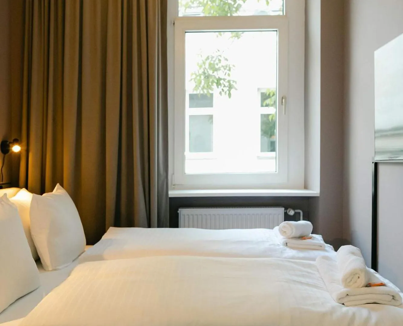 Apartament Comfy 3Br Perfect For 4-6 Metro Free Parking Wiedeń 0*,  Austria