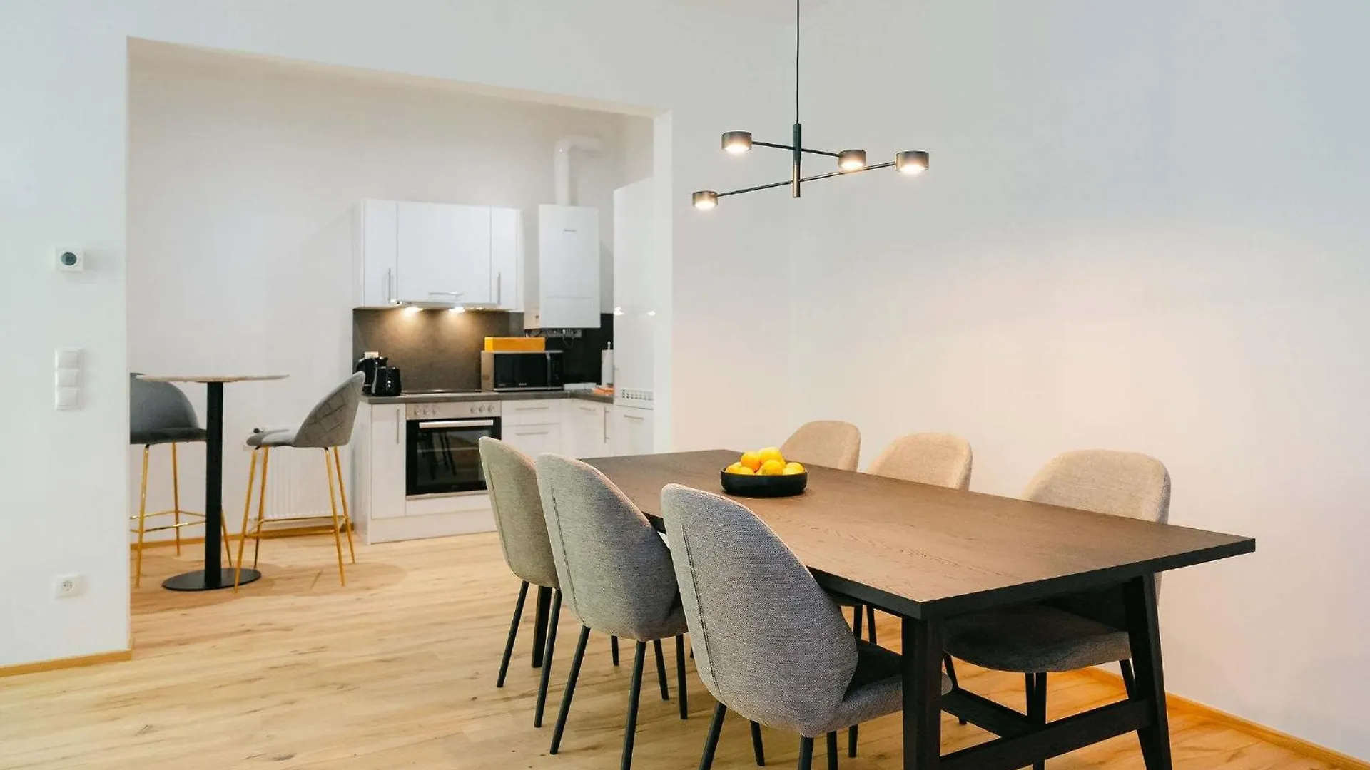 Apartament Comfy 3Br Perfect For 4-6 Metro Free Parking Wiedeń