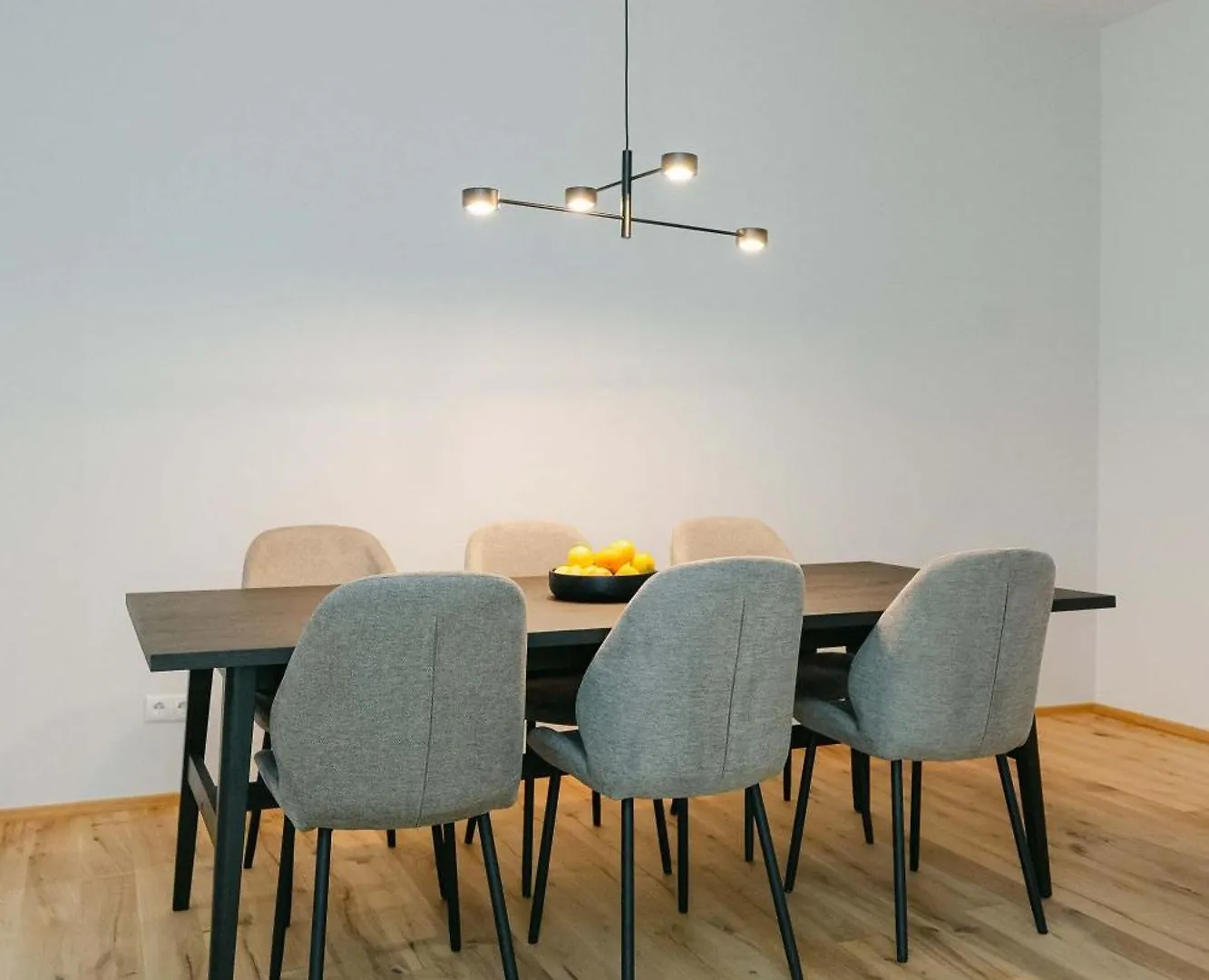 Apartament Comfy 3Br Perfect For 4-6 Metro Free Parking Wiedeń